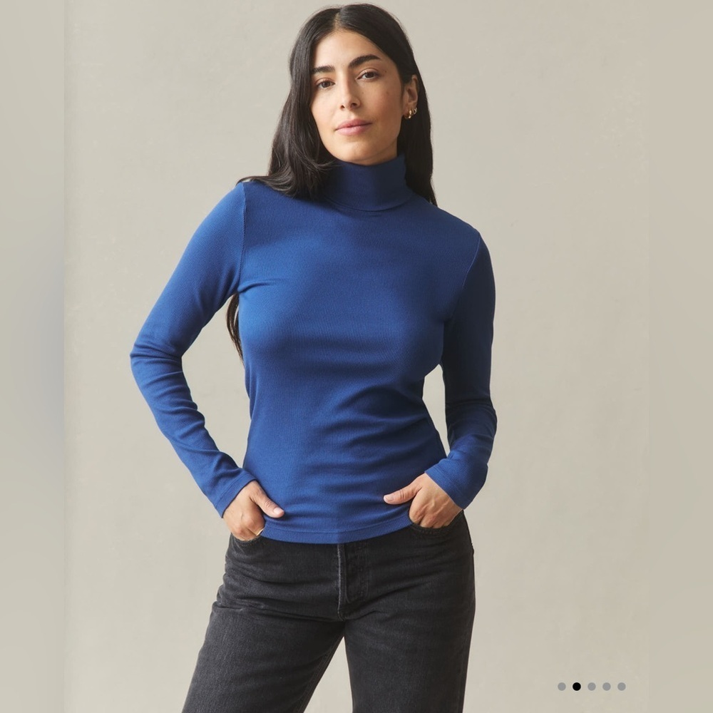 NWOT American Giant Luxe Ribbed Blue Turtleneck Navy Peony size small fitted